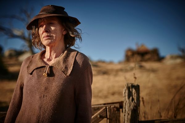 the dressmaker movie 